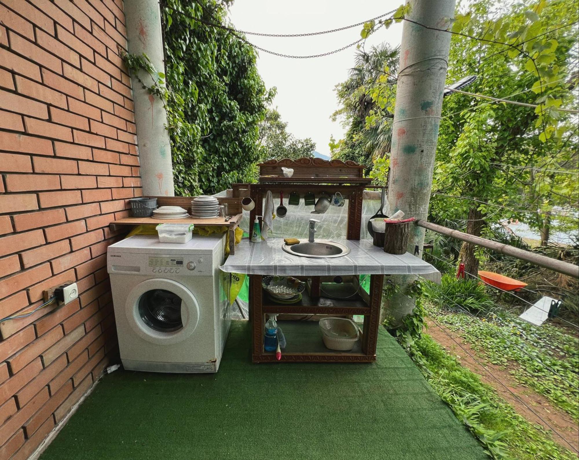 Guesthouse Eco Chakvi Phòng bức ảnh